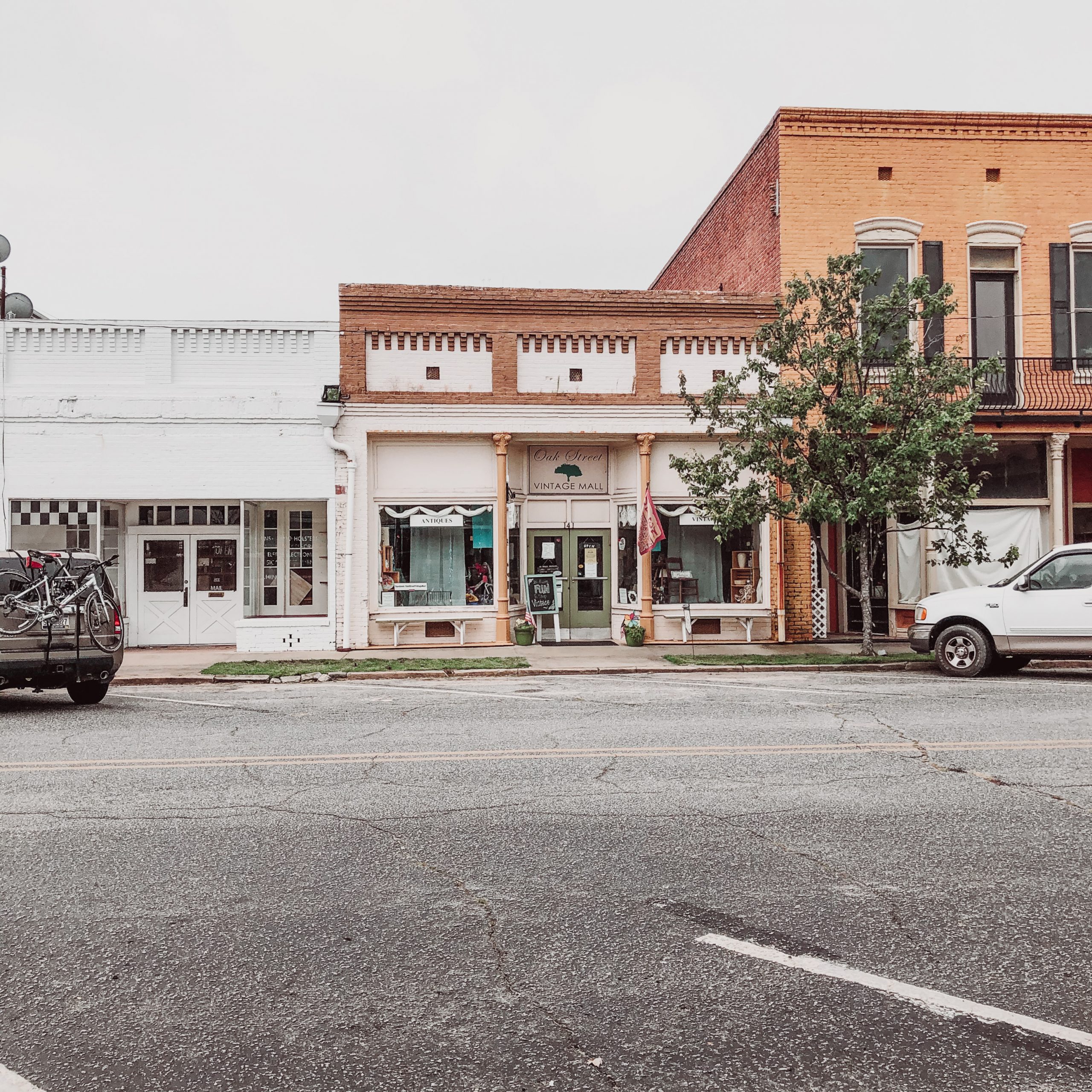 oak street vintage mall