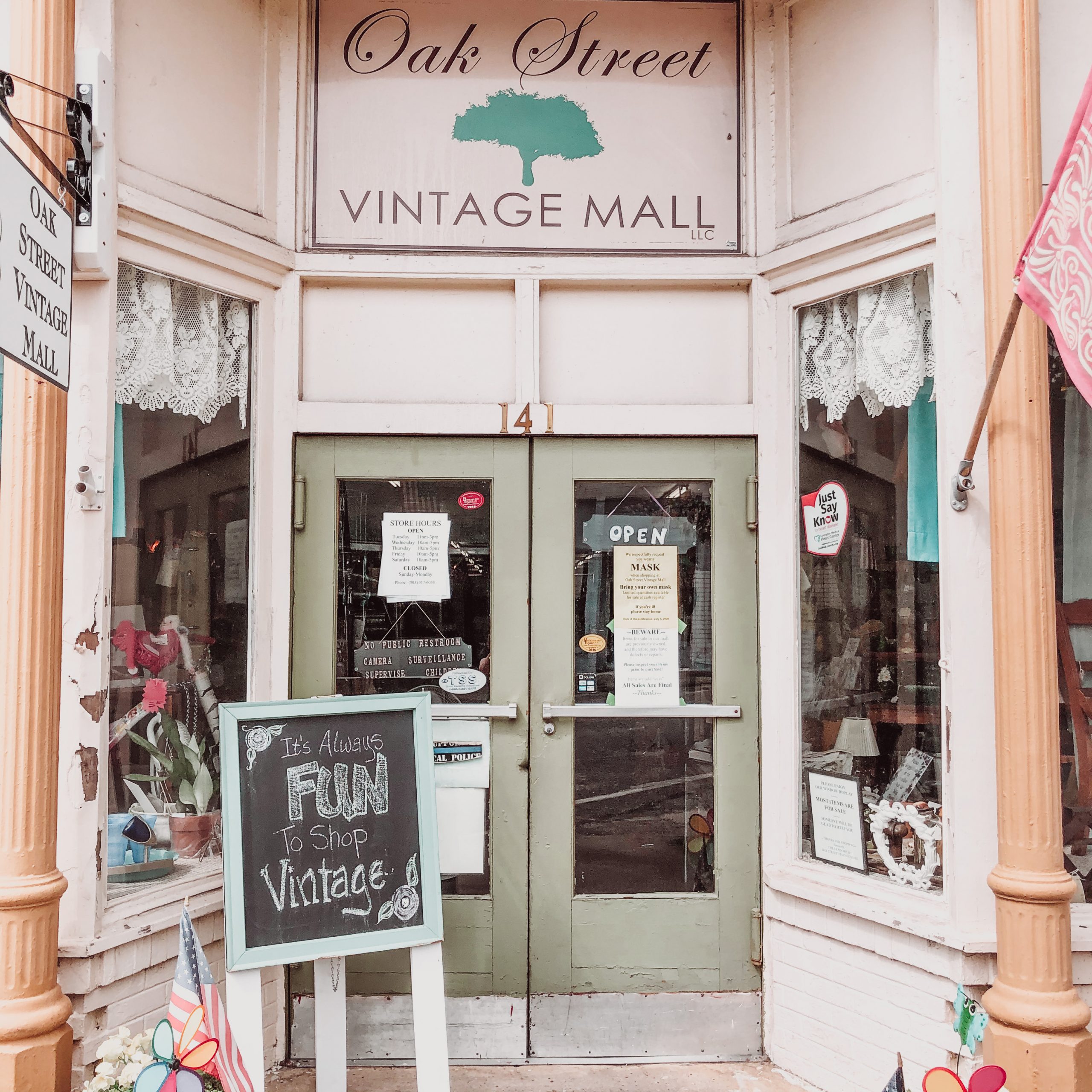 Oak Street Vintage Mall