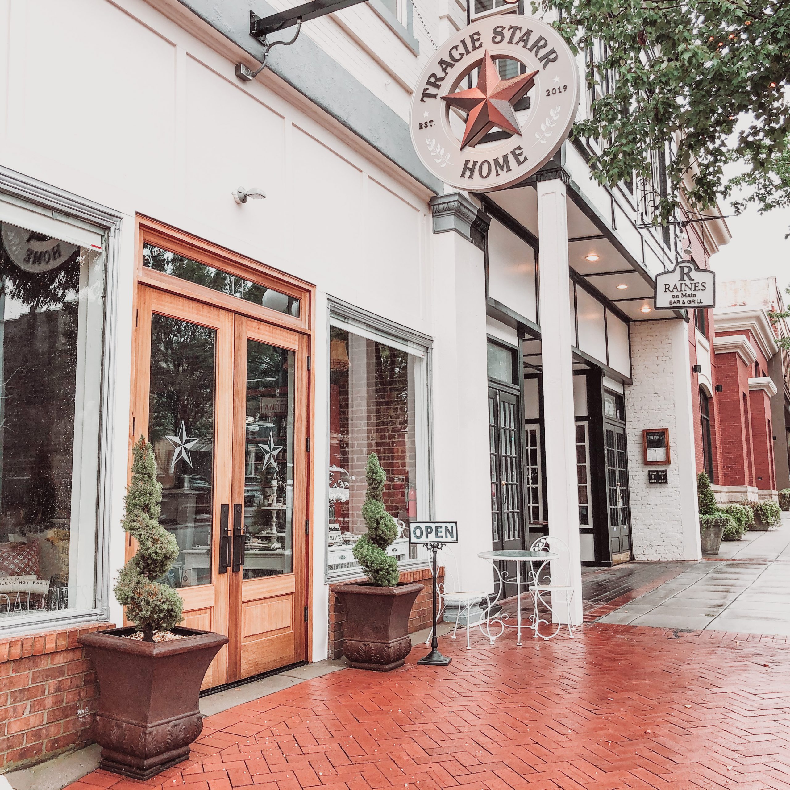 Tracie Starr Home storefront